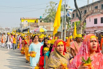 सर्लाहीको मलङ्गवामा निकालिएको कलश यात्रा   